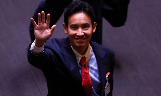 Pola Baru Korupsi Terbongkar: Keluarga, Kolega Jadi “Jembatan”