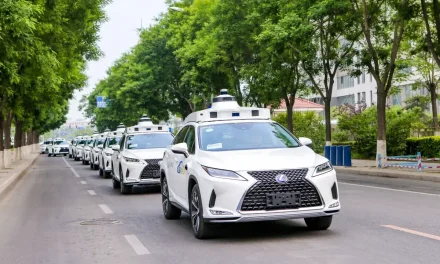 Standar Keselamatan Baru Di China Mobil Wajib Menepi Saat Error