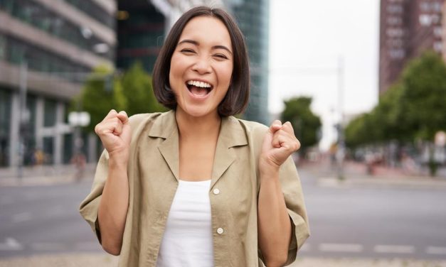 Trik Membahagiakan Diri Sendiri Agar Bisa Bersyukur Dalam Hidup
