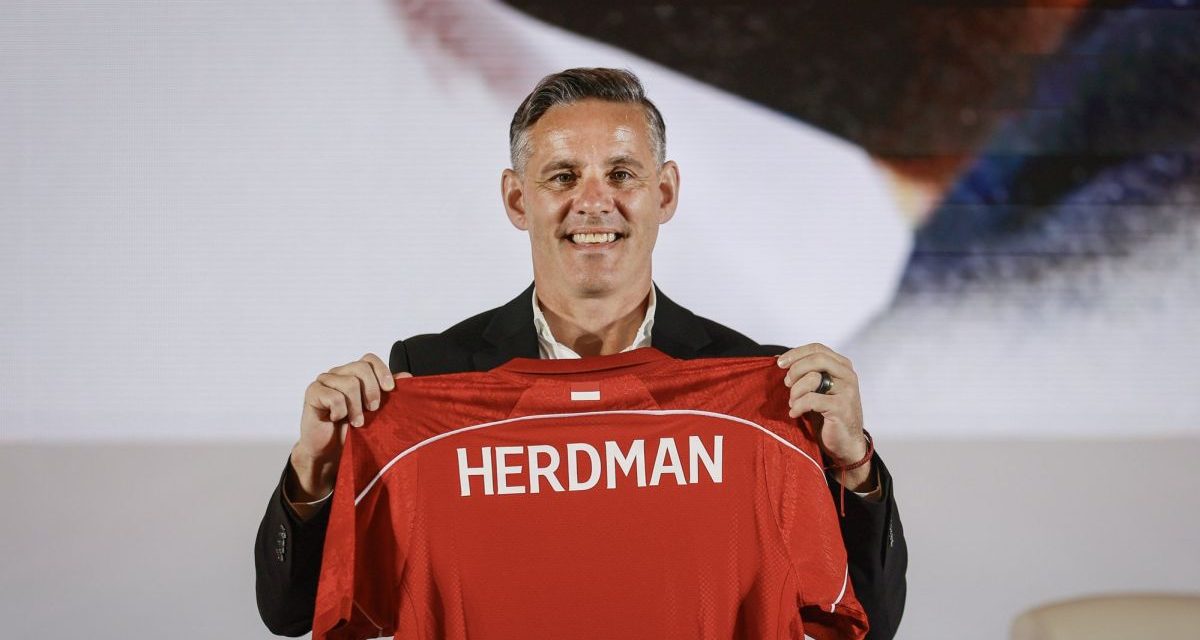 John Herman Bisa Cepat Berbaur Dengan Pemain
